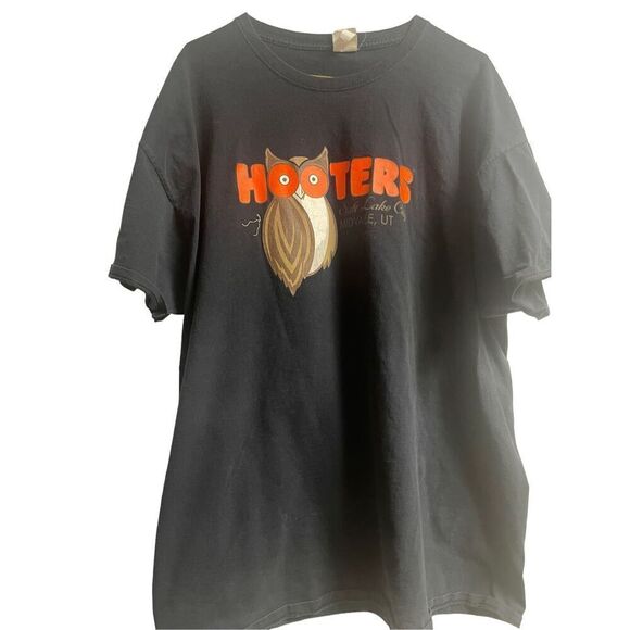 Fruit Of The Loom Hooters Men's Black Salt Lake City Short Sleeve T-Shirt 2XL - Picture 10 of 16